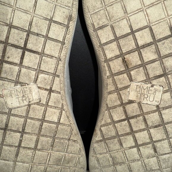 Time and Tru Sneakers Women's size 8 US Classic Court Casual White Gold - Picture 13 of 13